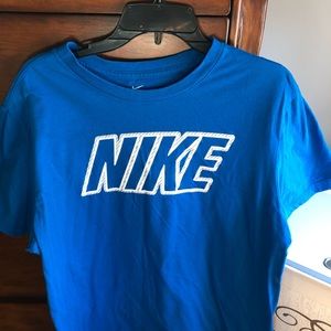 Men’s Nike T-shirt